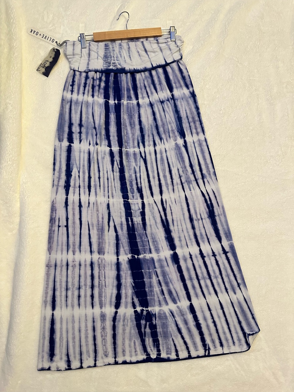 Olive & Oak Navy and White Tie-Dye Maxi Skirt